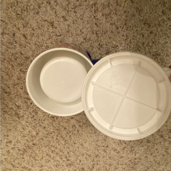 Walt Disney World Epcot Souvenir Refillable Mug- Mixed Disney Characters -EUC - Picture 8 of 8